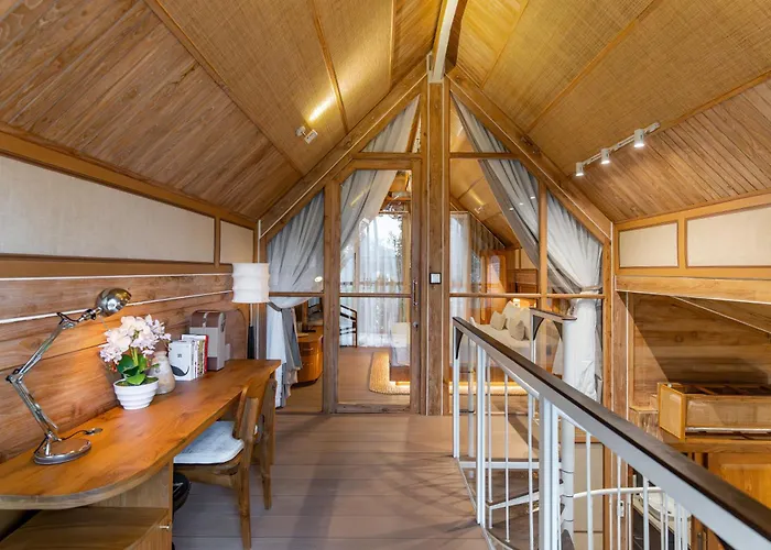 Desa La Casa Modular Villa *